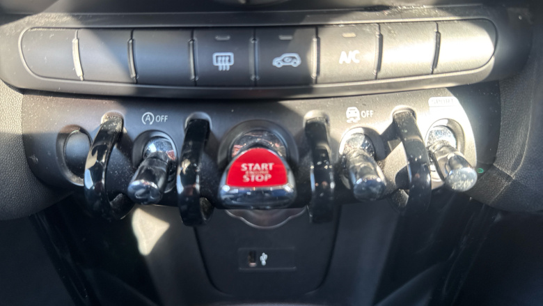 MINI Hatchback 1.5 Cooper Sport 3dr Petrol Hatchback